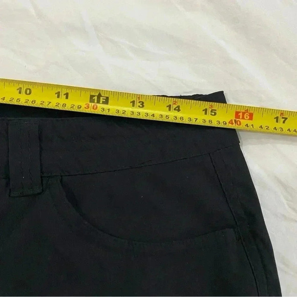 🎈Eddie Bauer women’s black  capri cargo pants size 8 - Picture 7 of 9
